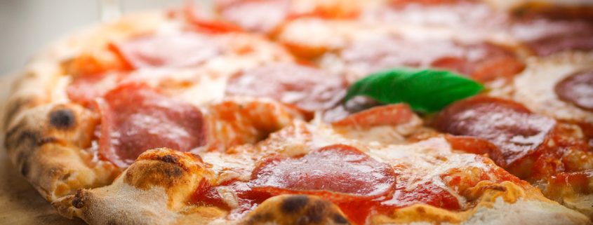 Gemakkelijk pizza bestellen of uiteten in akkrum