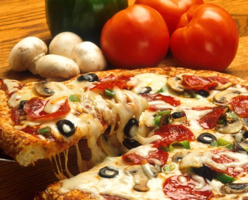 vegetarische pizza bestellen in italiaans restaurant akkrum